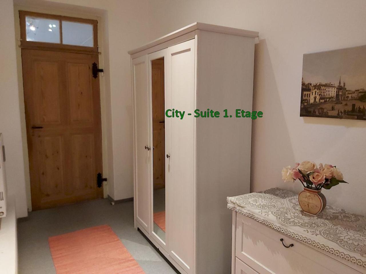 City-Ferienwohnungen-Dresden - Zentral Gelegen Im Haus Louisenstrasse 11 - Dresden-Neustadt Bilik gambar
