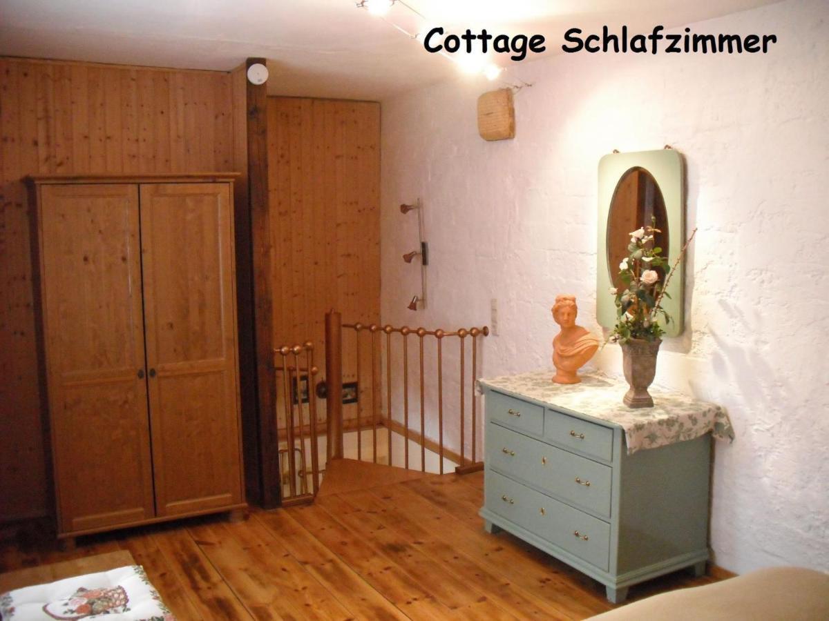 City-Ferienwohnungen-Dresden - Zentral Gelegen Im Haus Louisenstrasse 11 - Dresden-Neustadt Bilik gambar